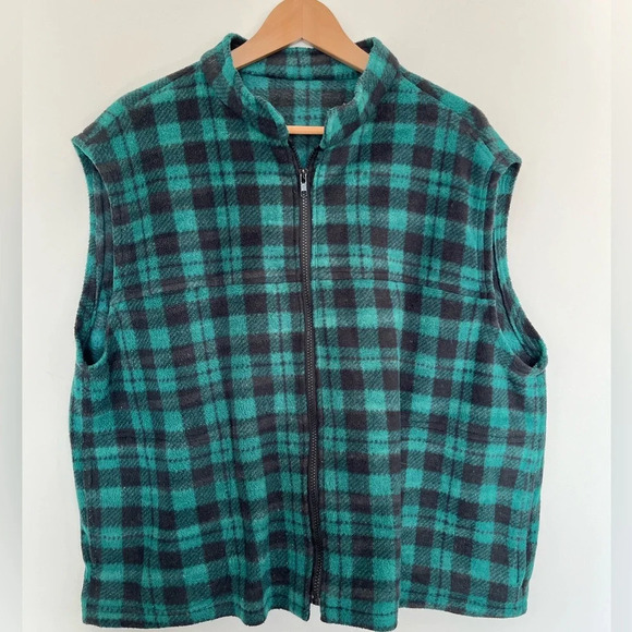 Men’s Sleeveless vest plaid black and green size large - Picture 3 of 4